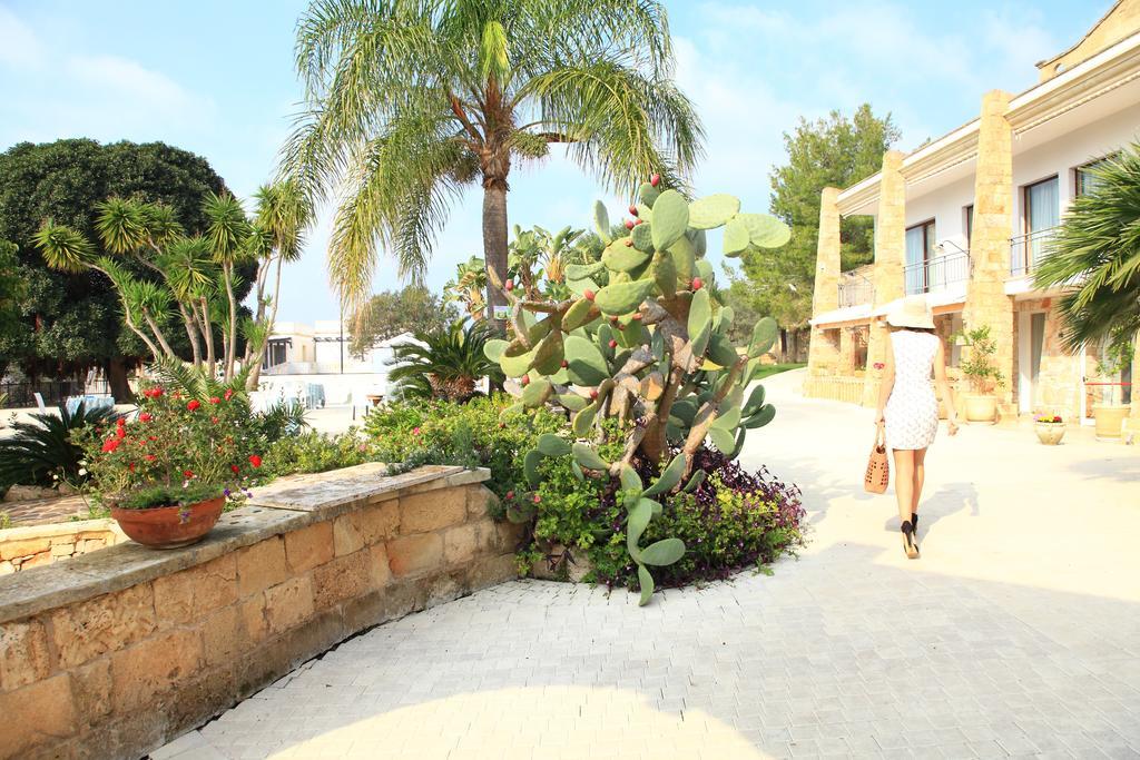 Eden Resort Country Ugento Esterno foto